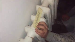 устанавливаем батарею на место котла - Install the battery in the boiler space